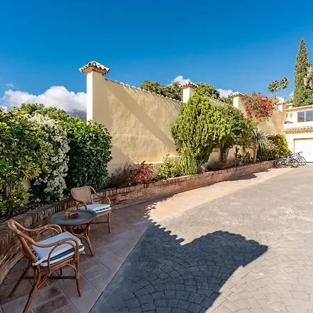 Spacious With Pool, Jacuzzi And Zen Garden - Only 5min To Town * Estepona