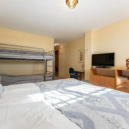 Spacious With Pool, Jacuzzi And Zen Garden - Only 5min To Town Gæstehus