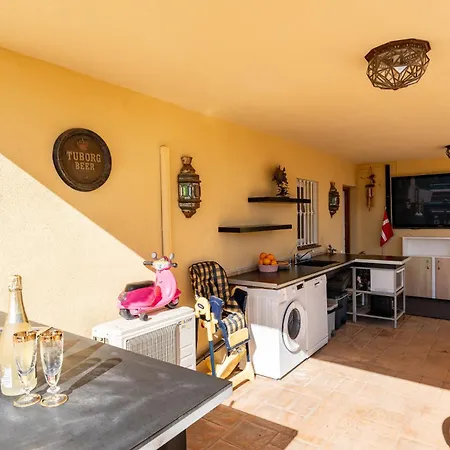 Gæstehus Spacious With Pool, Jacuzzi And Zen Garden - Only 5min To Town